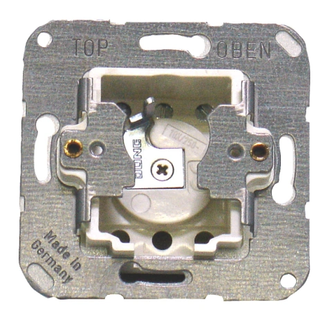 Insert buton cu revenire actionabil cu cheie, 10A, conex.4/1