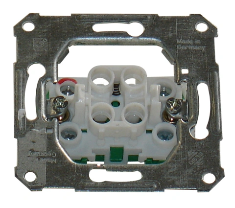 Mecanism buton cu revenire