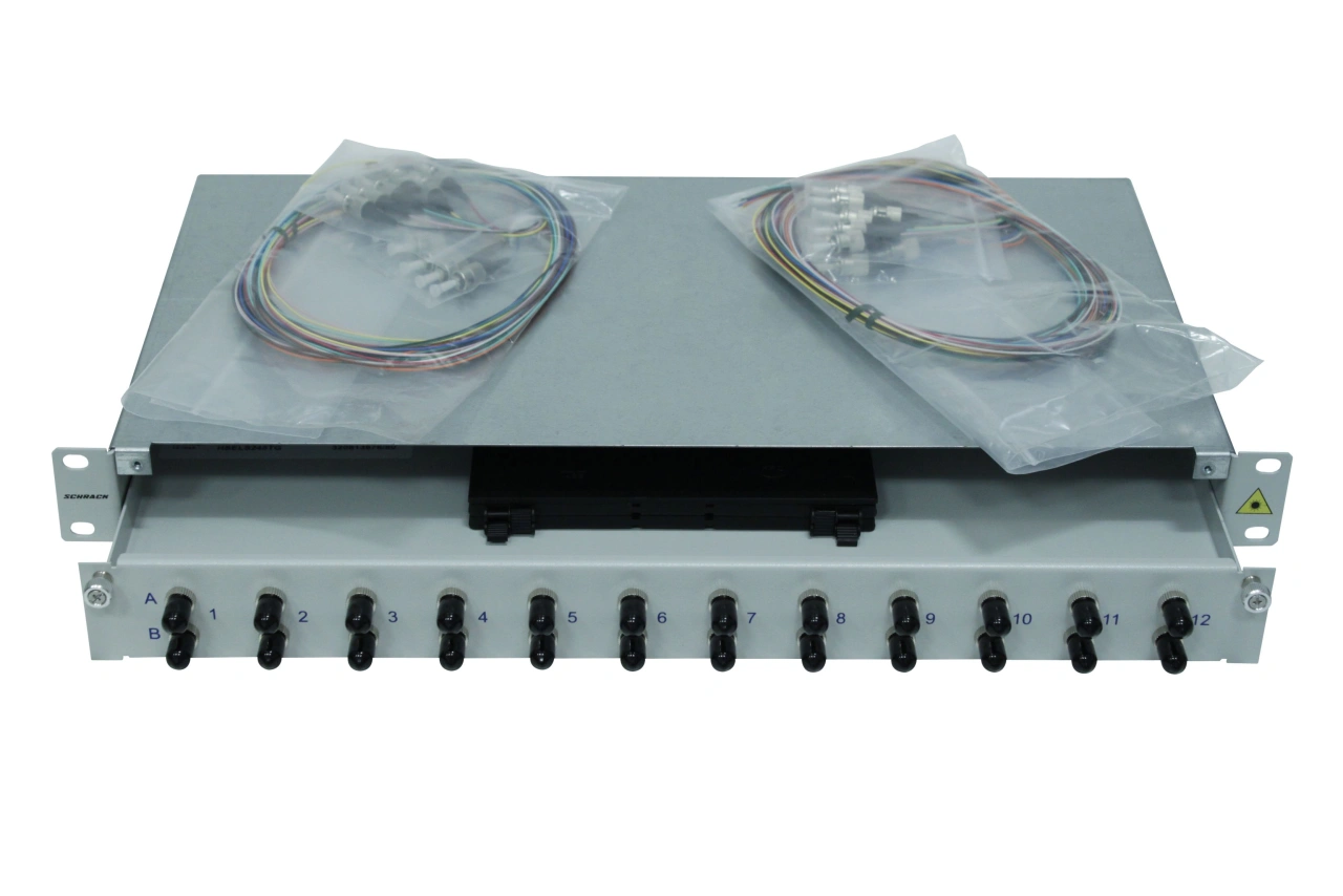 Splicebox, 4 fibre,ST,50/125µm OM2, culisant,19",1UV