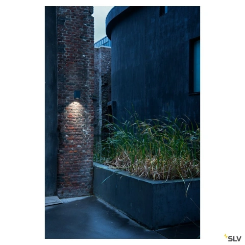 ENOLA M SQ 10W 3000/4000K 230V LED IP65 antracit_1