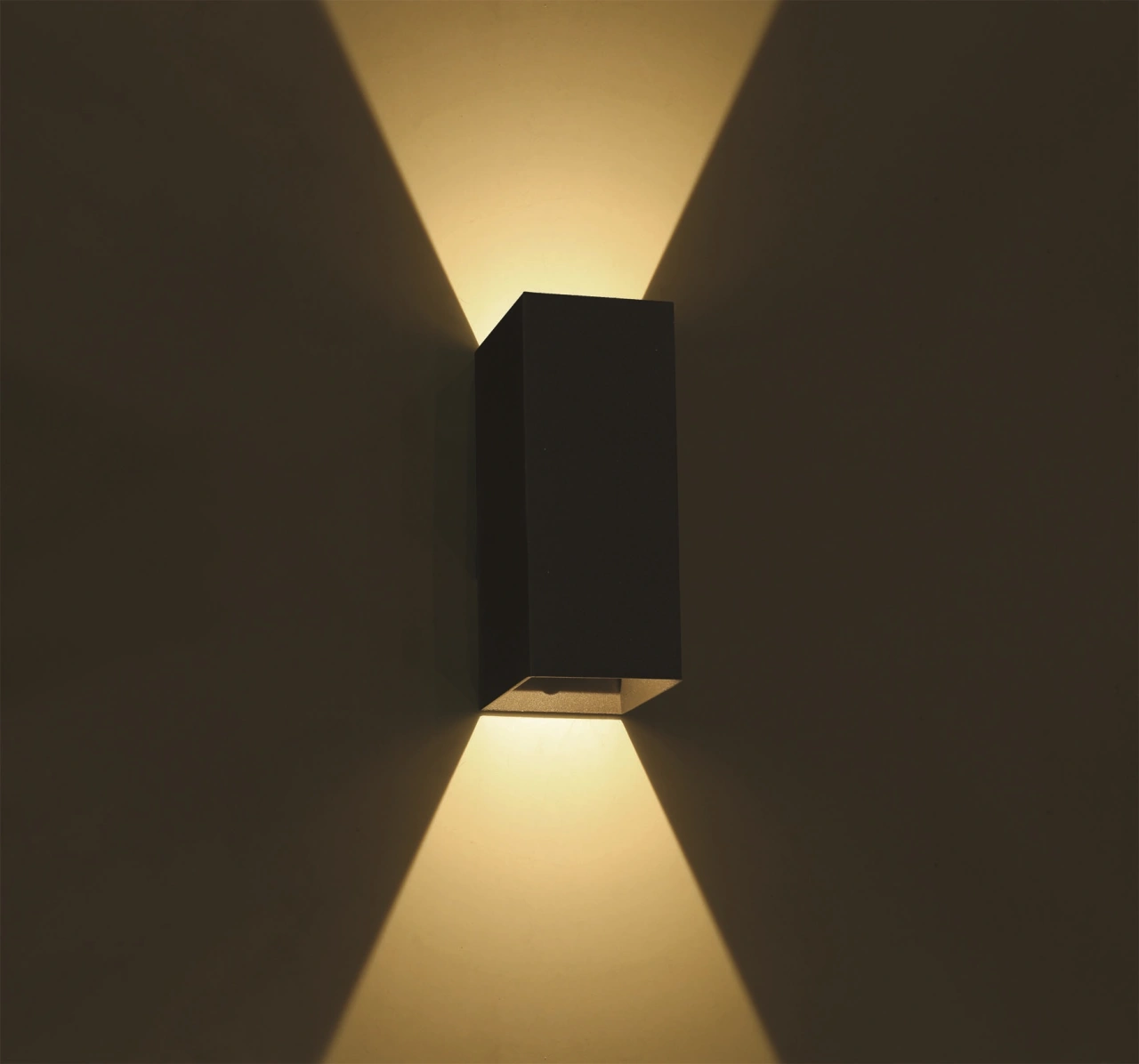 Dako I Up/Down LED 2x3W, 2x200lm, 3000K, 240V, IP54, negru