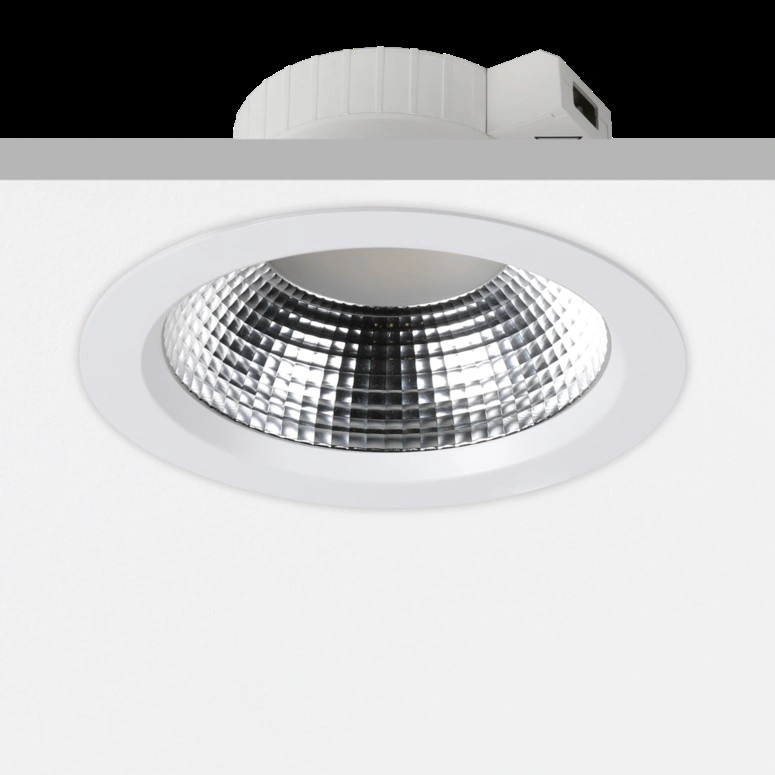 Downlight Actor L 15/21W 830/840 133lm/W, IP54, Ø-225mm, WH