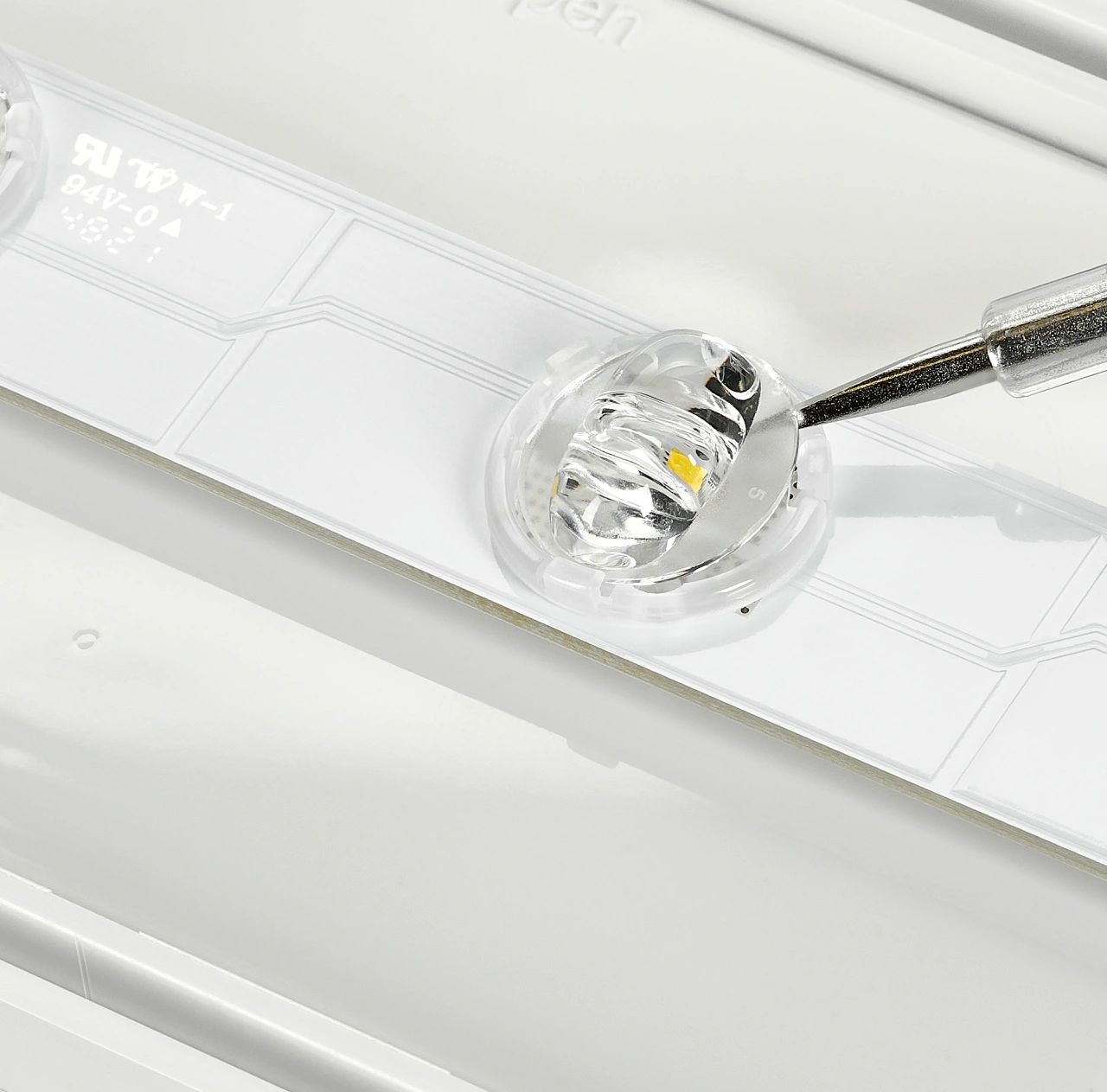 Emerg.lum. KW clear WirelessControl 4x1W ERT-LED 3h 230V