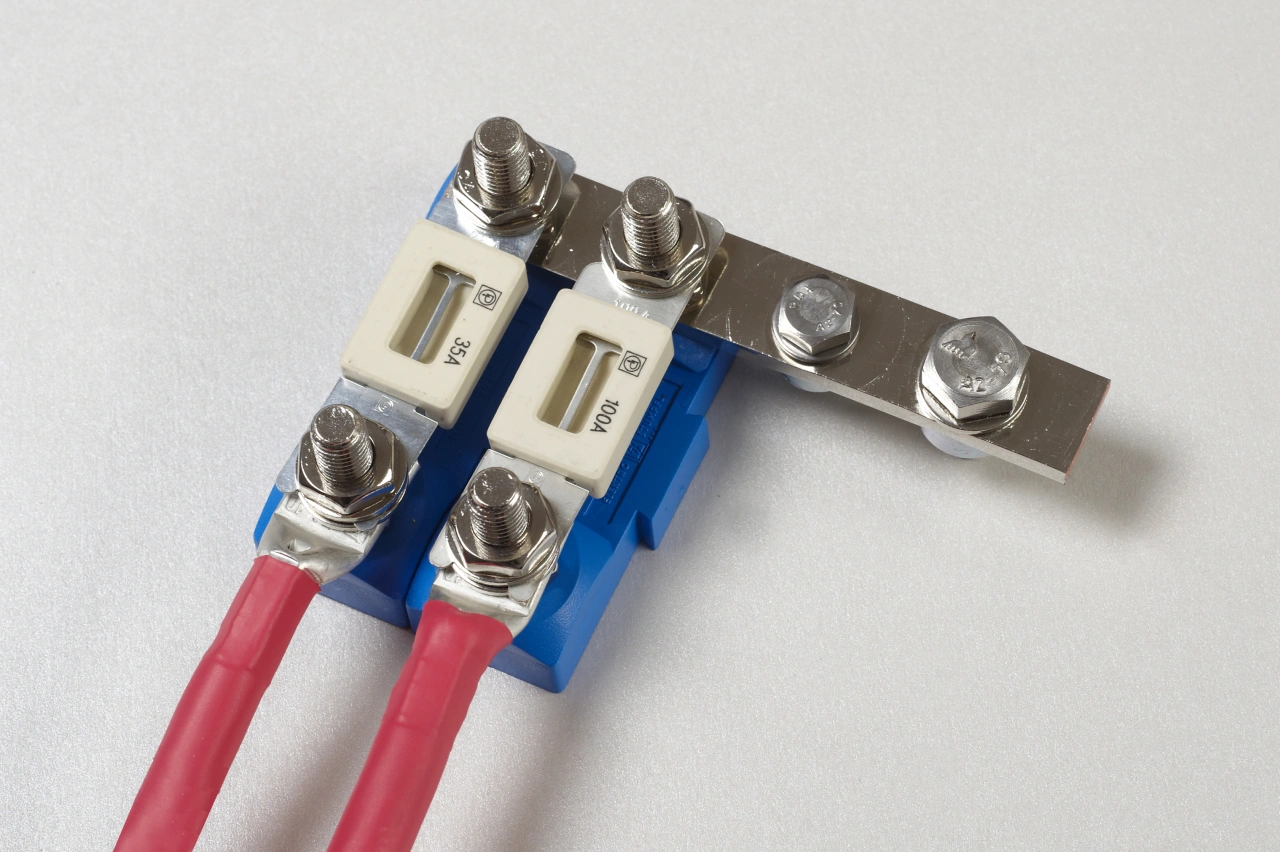 Siguranta tip banda 355A 48V DC M10 fotovoltaic