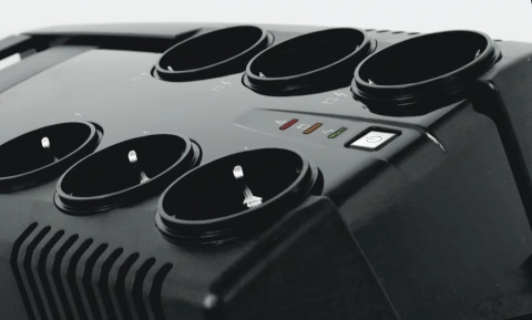 Sursă UPS I-Plug 600VA 360W prize Schuko si IEC_2
